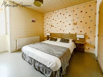 Maison en pierre - 550 m² - 14 pièces