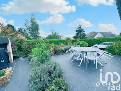 Maison - 210 m² - 9 pièces