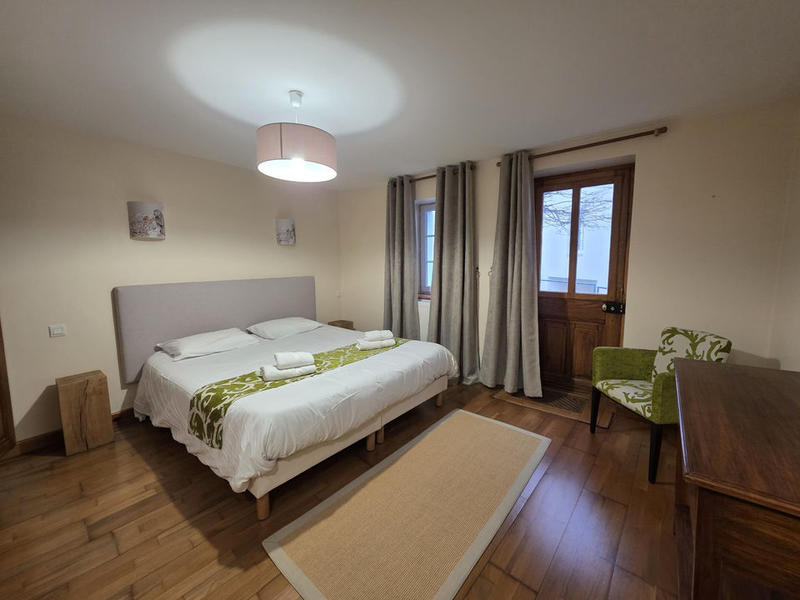 Maison ancienne - 280 m² - 10 pièces