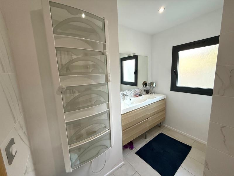 Maison - 151 m² - 4 pièces