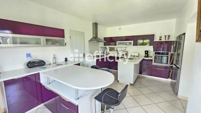 Maison - 162 m² - 6 pièces