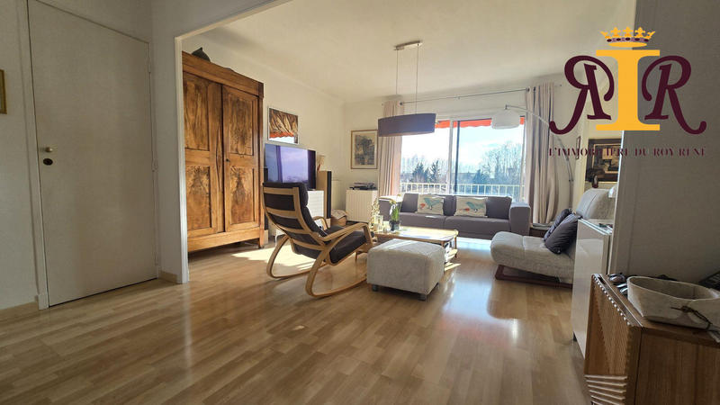 Appartement - 107 m² - 5 pièces