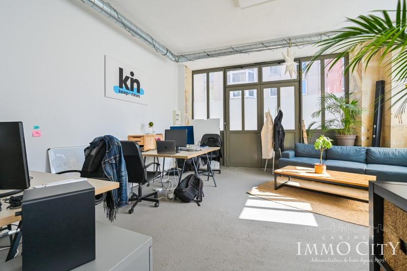 Local commercial - 61 m² - 4 pièces