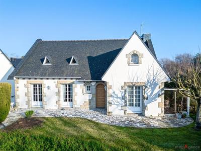 Maison - 97 m² - 4 pièces