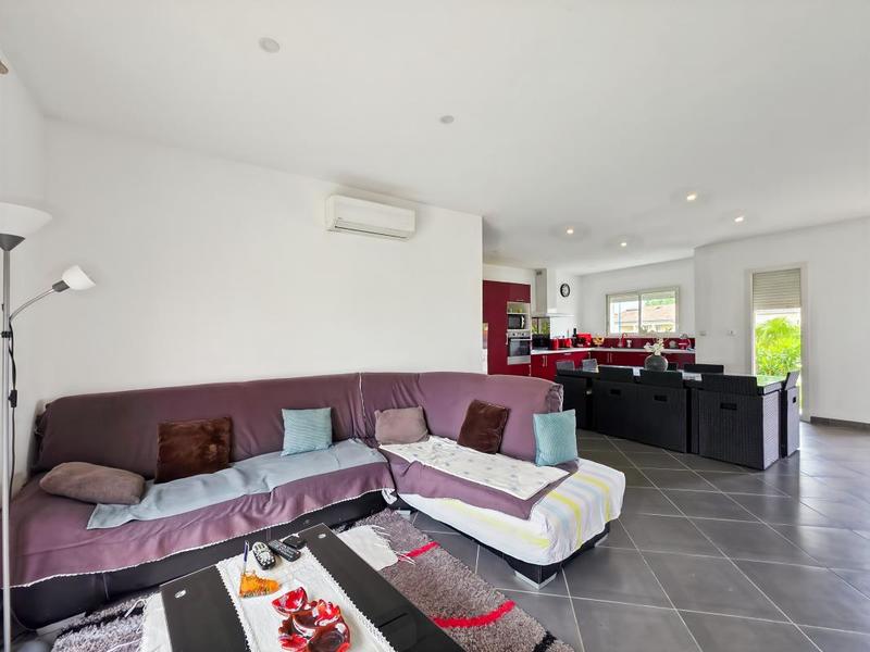 Maison - 80 m² - 4 pièces