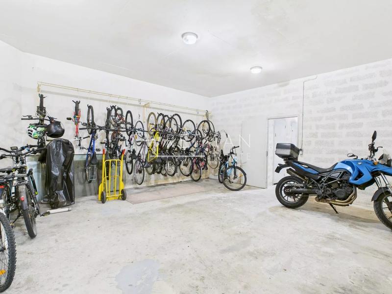 Appartement - 97 m² - 4 pièces