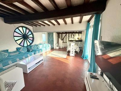 Maison - 147 m² - 7 pièces