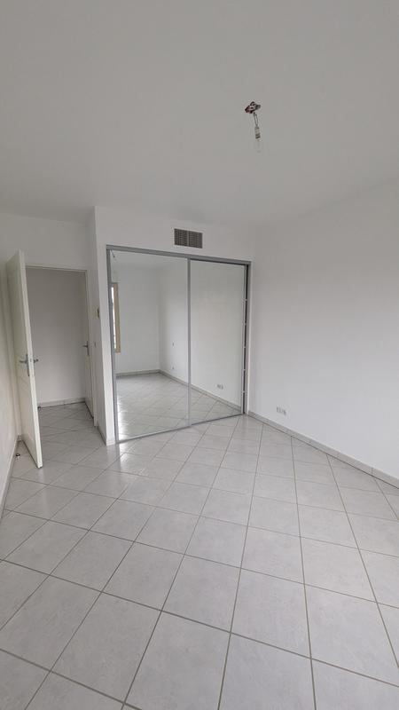 Appartement - 77 m² - 3 pièces