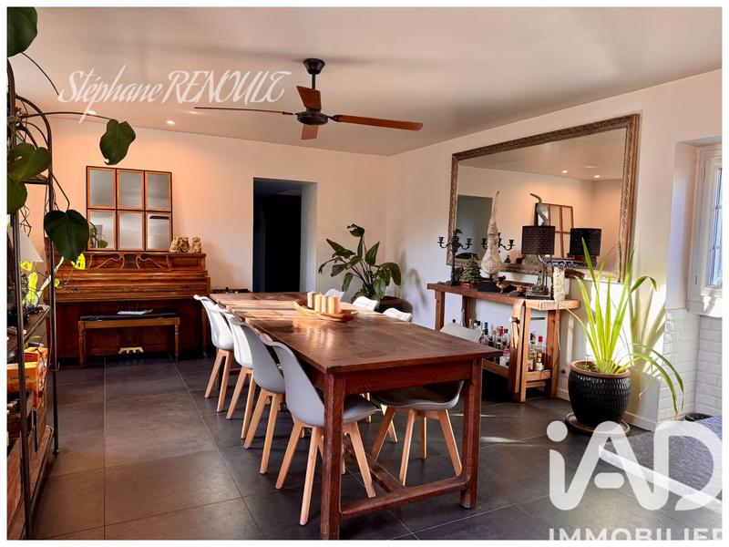 Maison - 218 m² - 6 pièces