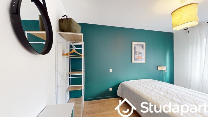 Chambre - 12 m² - 1 pièce