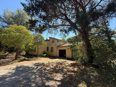 Maison - 210 m² - 7 pièces