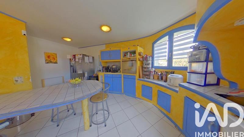 Maison - 170 m² - 6 pièces