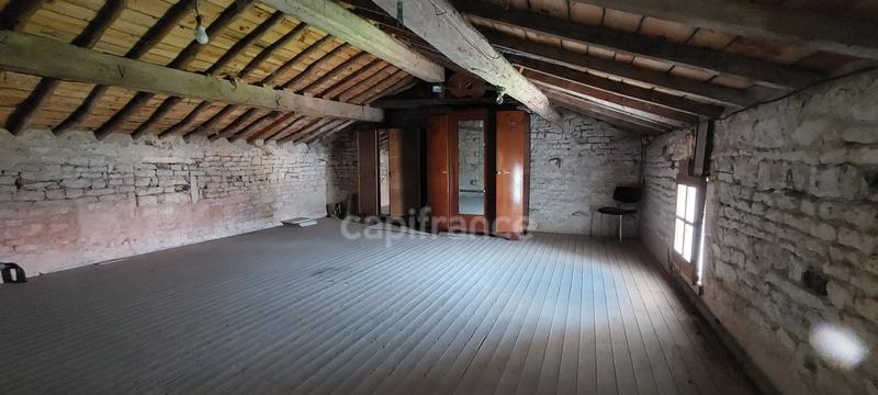 Maison - 96 m² - 5 pièces