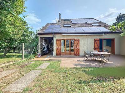 Maison - 139 m² - 6 pièces