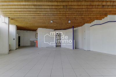Local commercial - 148 m² - 2 pièces