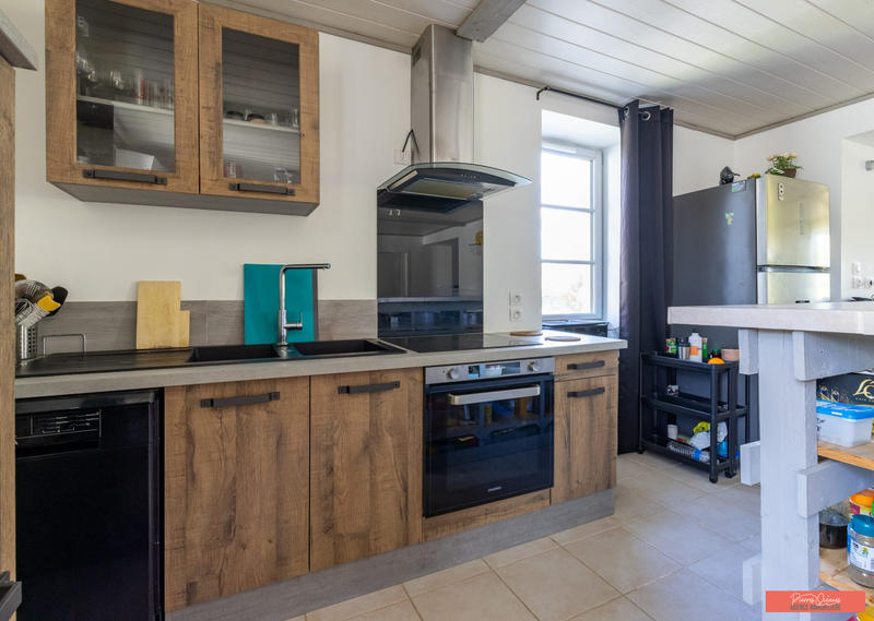 Appartement - 120 m² - 5 pièces