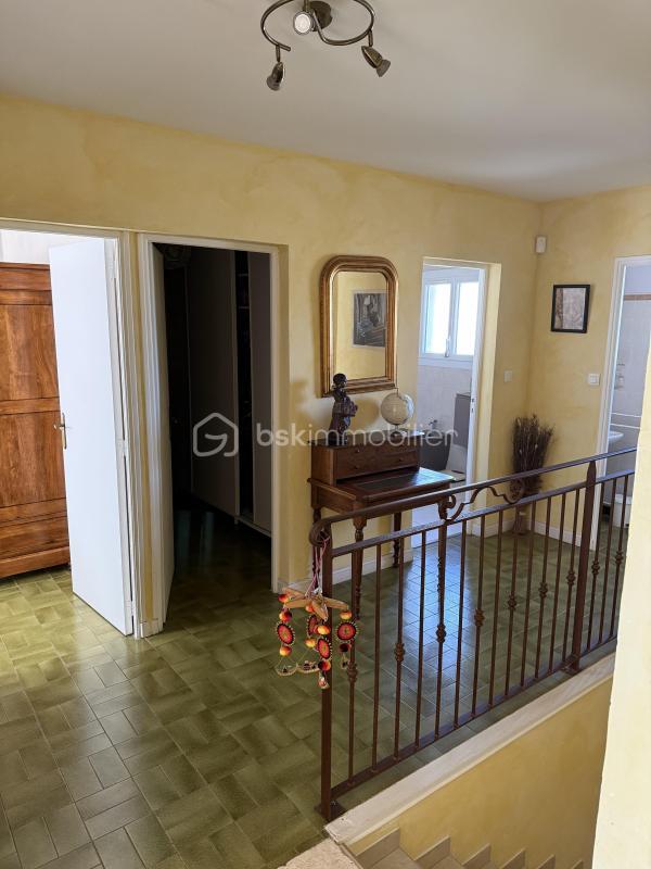 Maison traditionnelle - 140 m² - 6 pièces