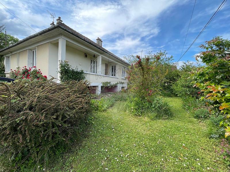 Maison - 89 m² - 5 pièces