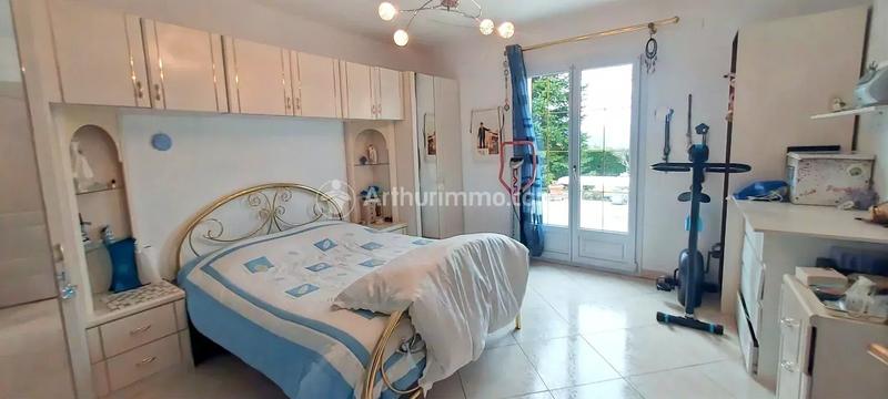 Maison - 273 m² - 8 pièces