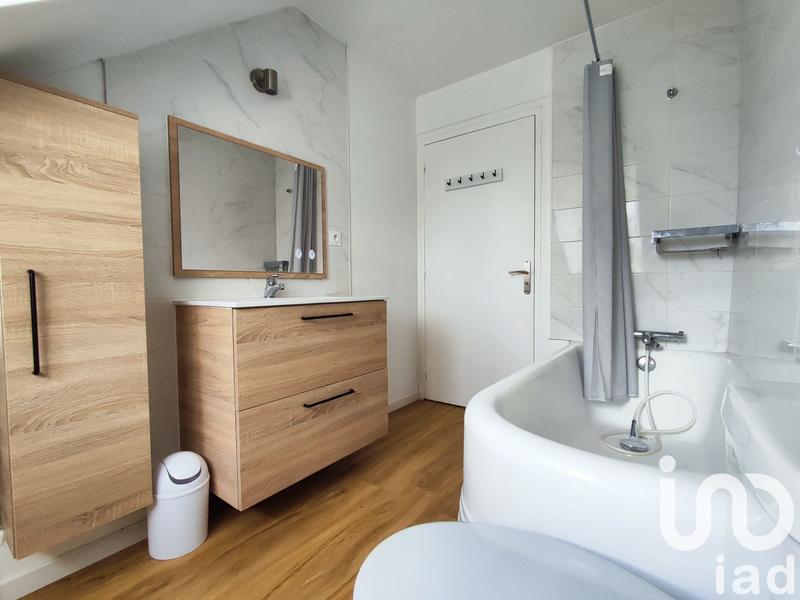 Maison - 200 m² - 7 pièces