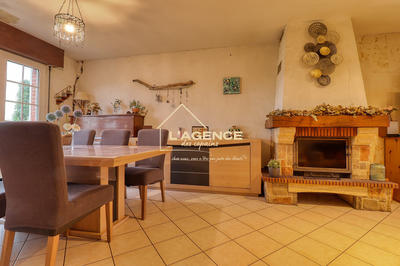 Maison ancienne - 132 m² - 8 pièces