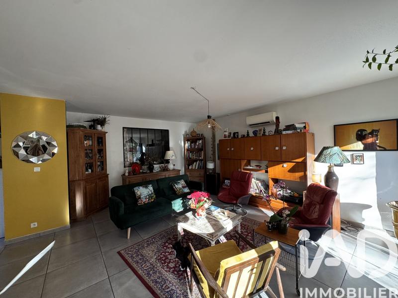 Maison - 273 m² - 11 pièces