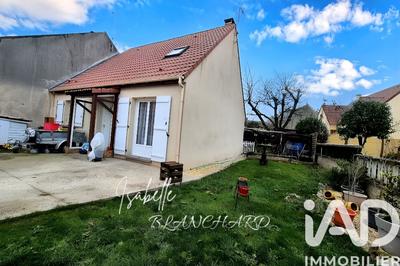 Maison - 90 m² - 5 pièces