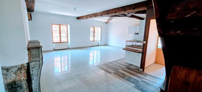 Appartement - 80 m² - 4 pièces