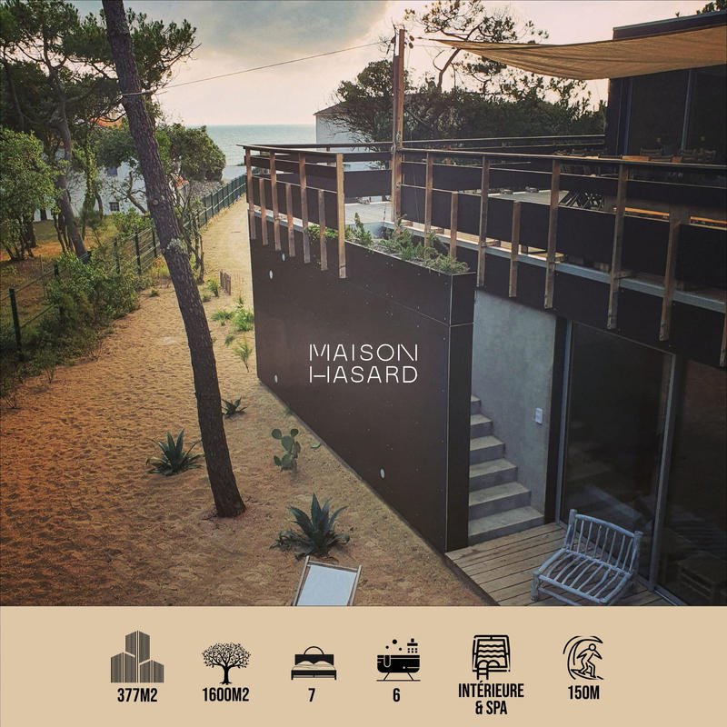 Villa - 377 m² - 12 pièces