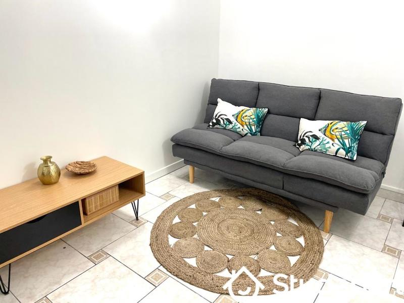 Chambre - 14 m² - 1 pièce