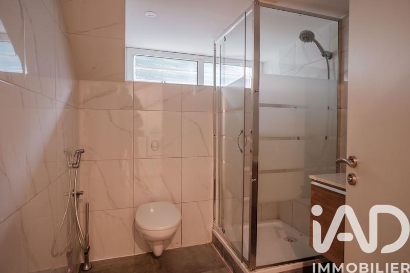 Maison - 217 m² - 9 pièces