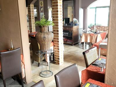 Maison - 200 m² - 10 pièces