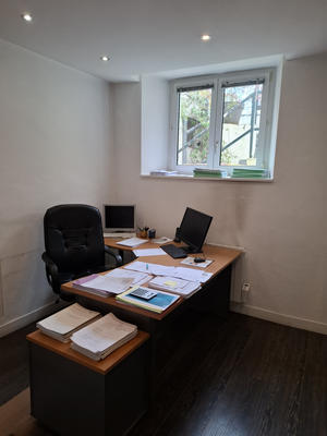 Local commercial - 74 m² - 4 pièces