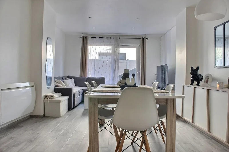 Immeuble - 9 pièces