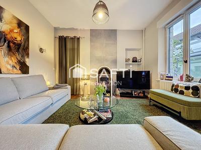 Maison - 163 m² - 8 pièces