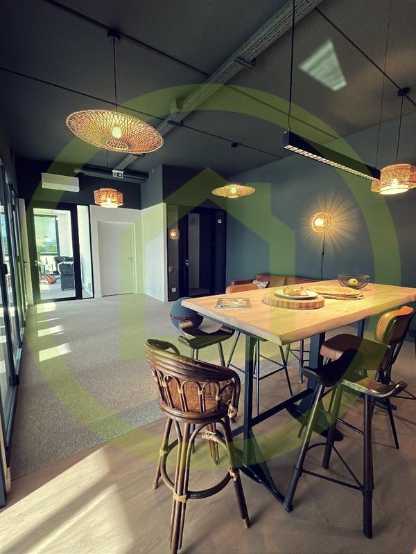 Bureau - 10 m² - 1 pièce