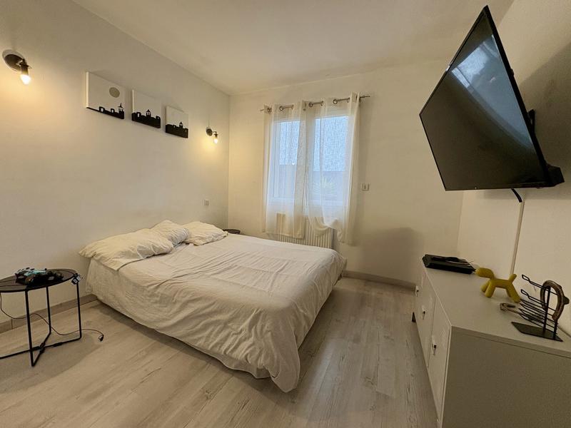 Villa - 104 m² - 4 pièces