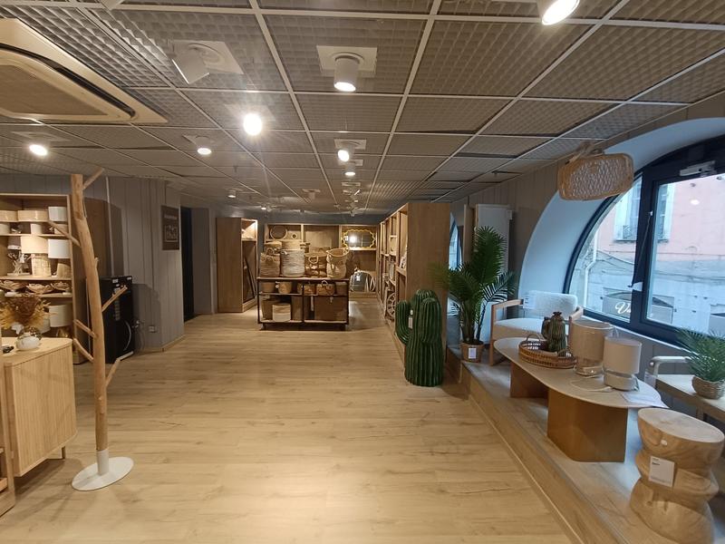 Local commercial - 900 m²