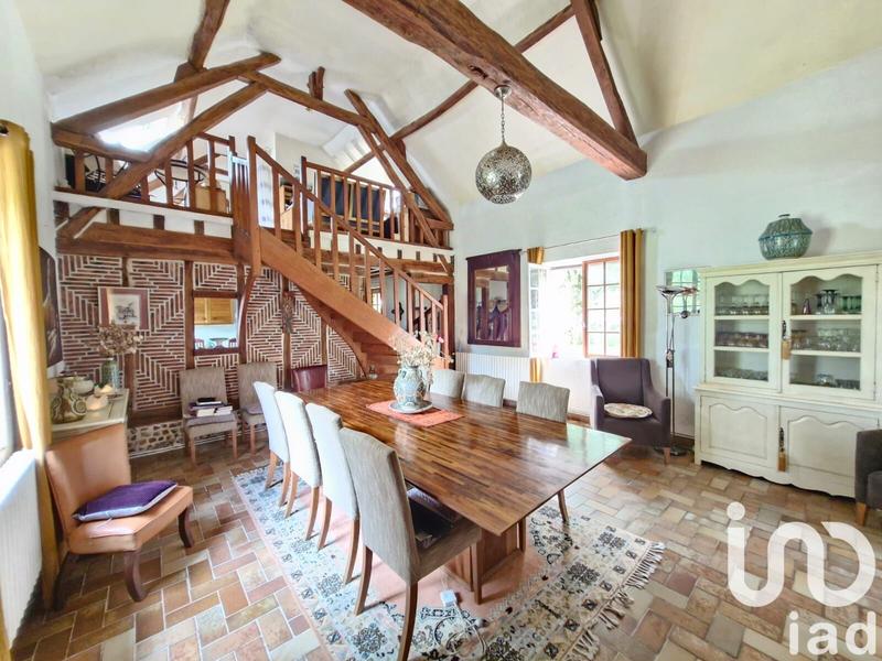 Maison - 200 m² - 11 pièces