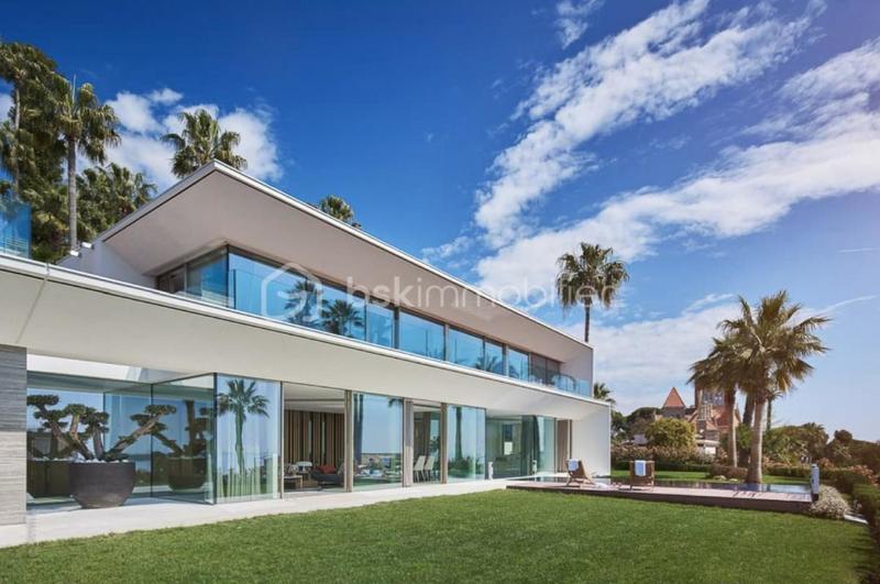 Maison - 435 m² - 7 pièces