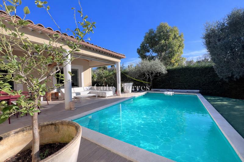 Villa - 140 m² - 6 pièces