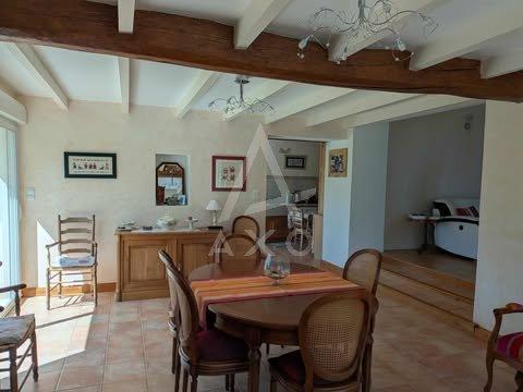 Maison de maîtres - 280 m² - 8 pièces