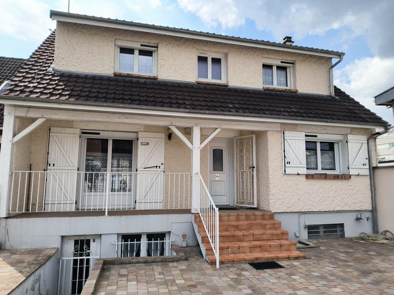 Maison - 150 m² - 6 pièces