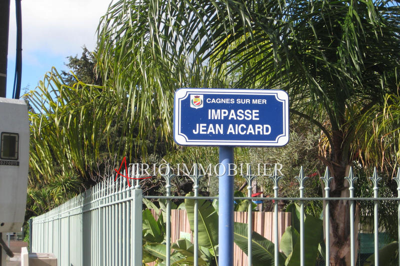 Parking / Garage - 11 m²