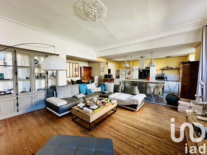 Maison - 262 m² - 7 pièces