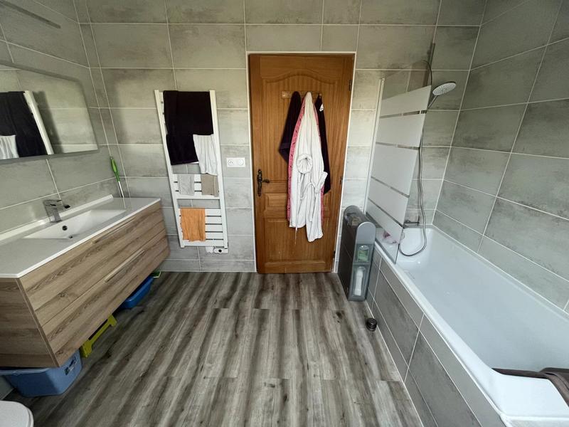 Maison - 161 m² - 6 pièces