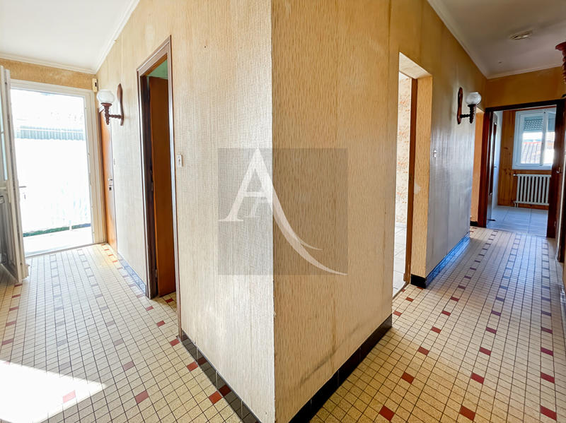 Maison - 83 m² - 5 pièces