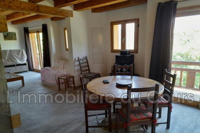 Maison - 92 m² - 6 pièces