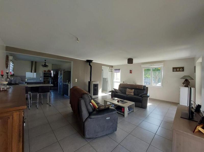 Maison traditionnelle - 132 m² - 6 pièces