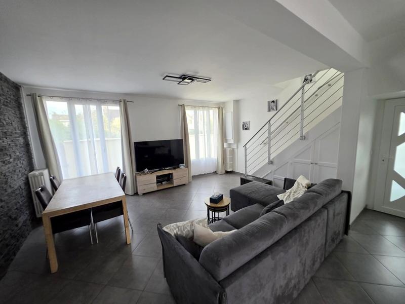 Maison - 80 m² - 4 pièces